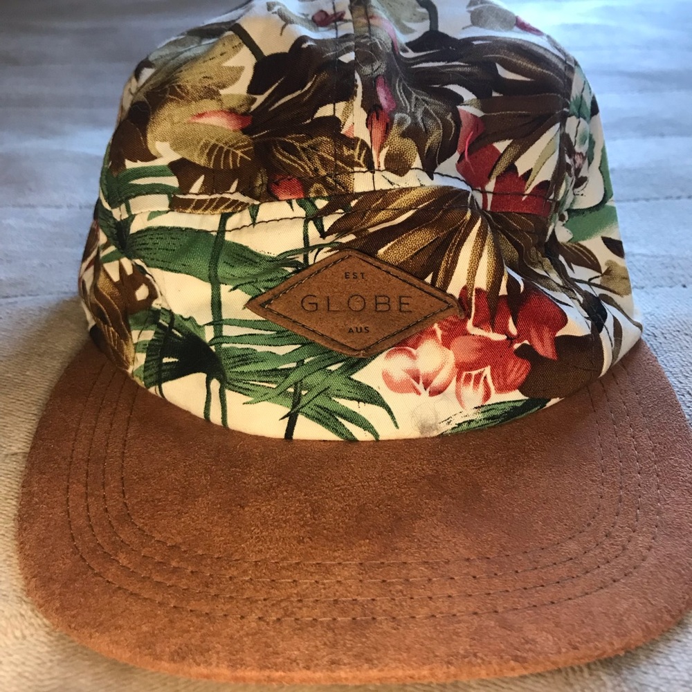 Globe Palm Tree Skater Hat